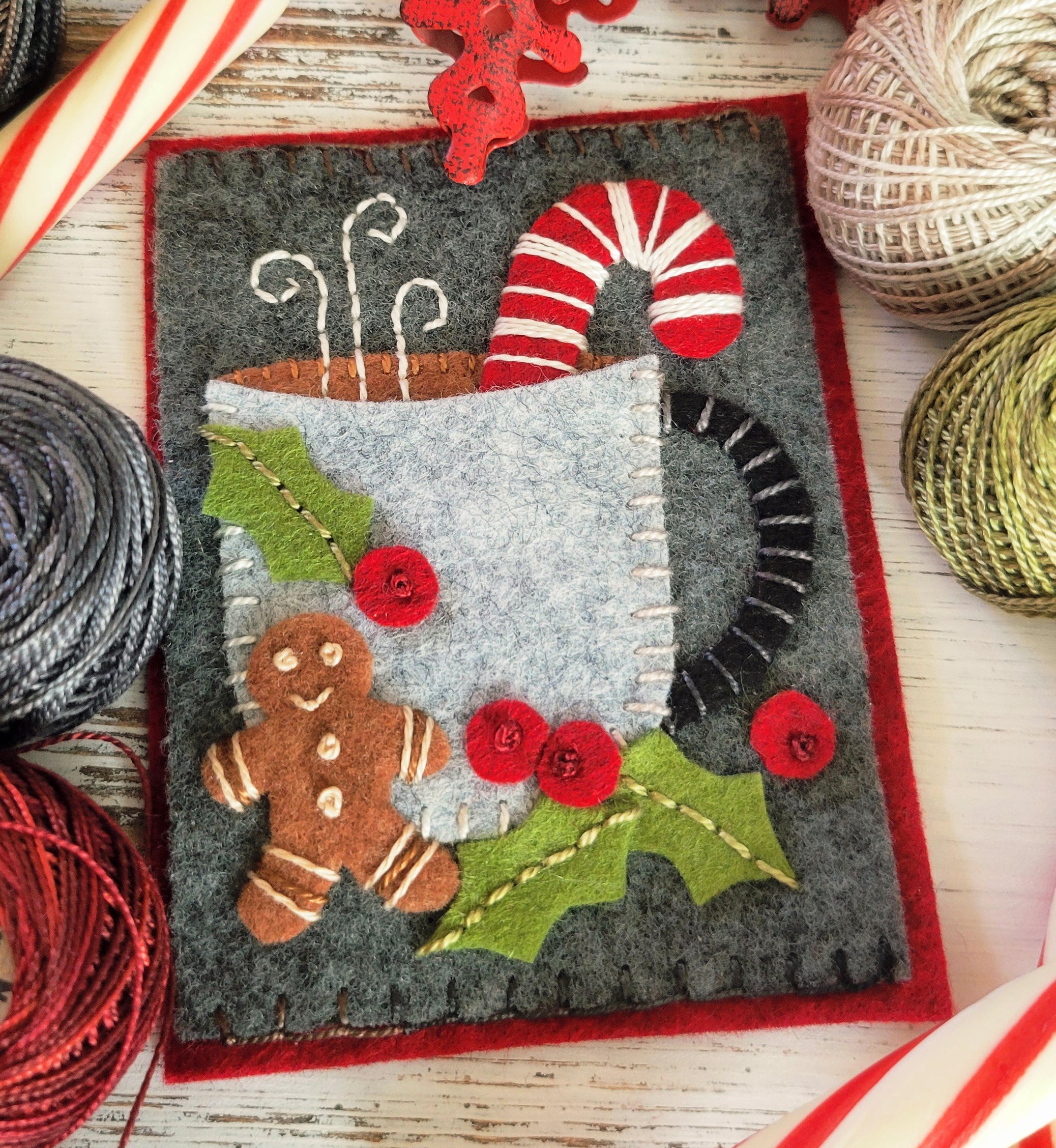 Peppermint Cocoa: Easy-Stitch Mini Kit