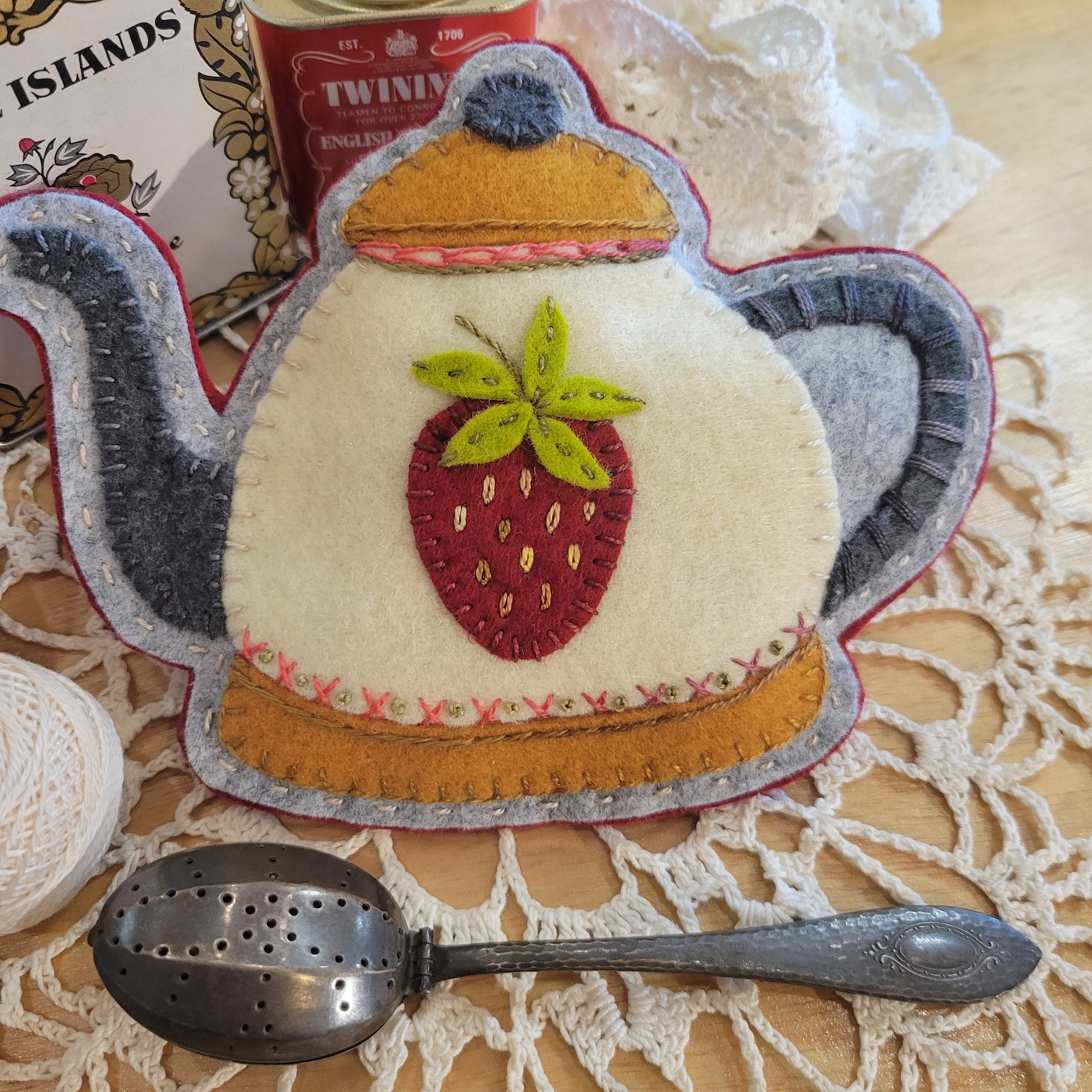 STRAWBERRY TEA - Pattern or Kit