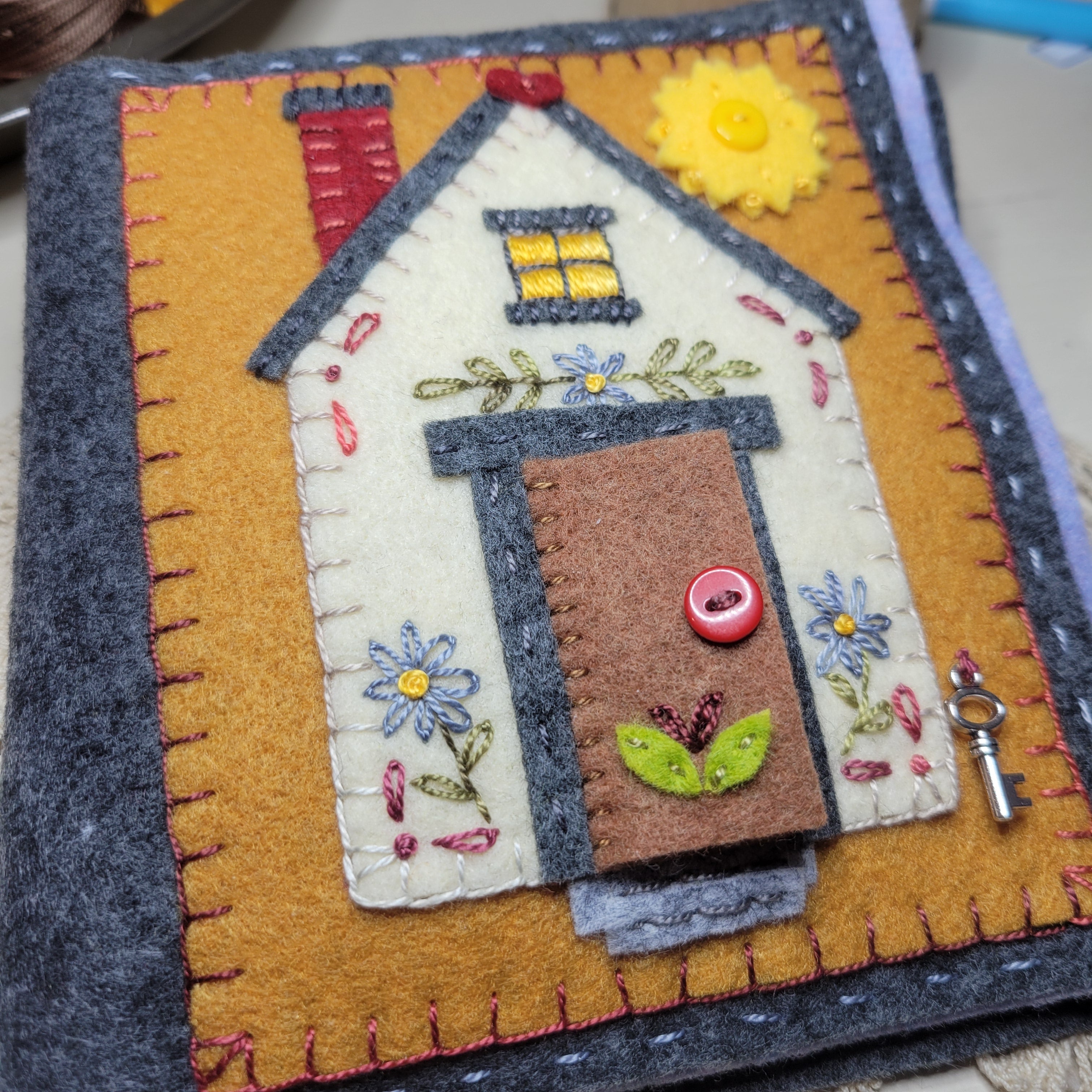 SPRING HOUSE NEEDLE MINDER BOOK - Pattern or Kit