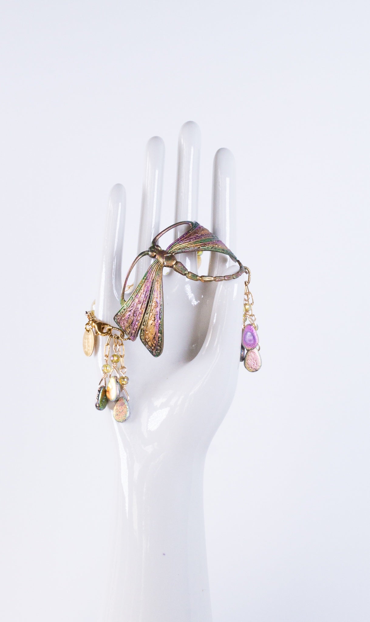 6813756fc324346626b37929_dragonfly-dreamer-bracelet-front_1784740148261.jpg