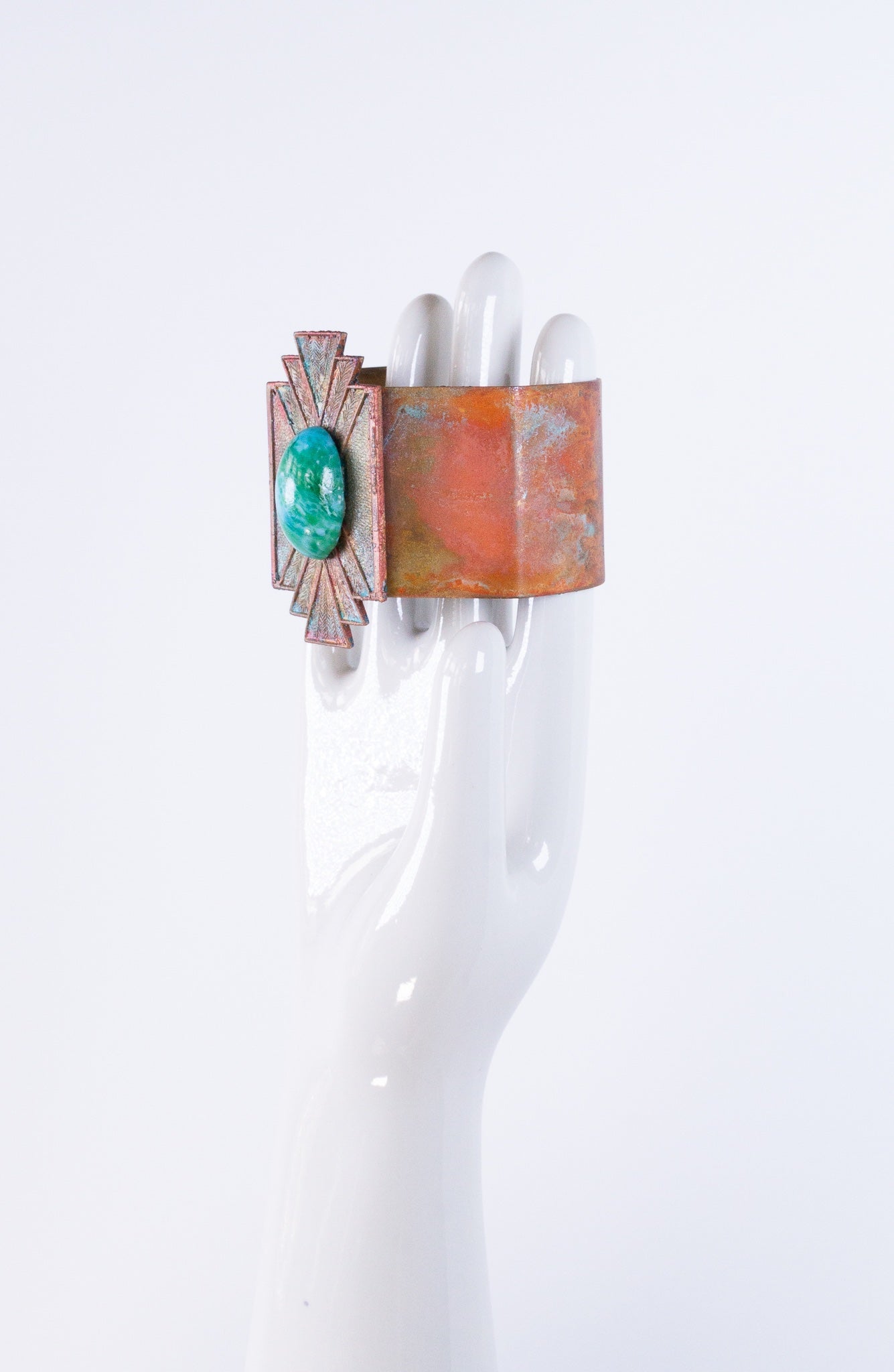 6813756fc324346626b37929_southwest-sunset-cuff-side-1_1784741973997.jpg