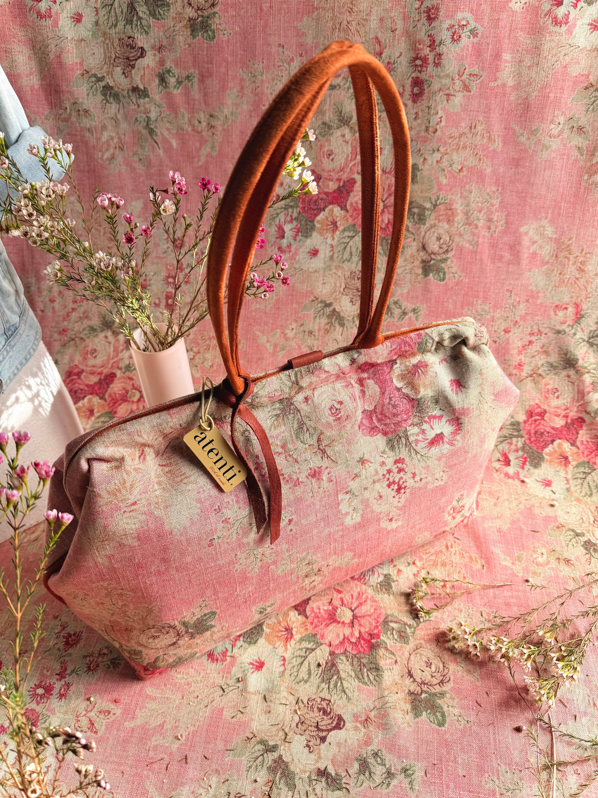 Rosewood Pioneer, Floral Mary Poppins Snap Frame Bag