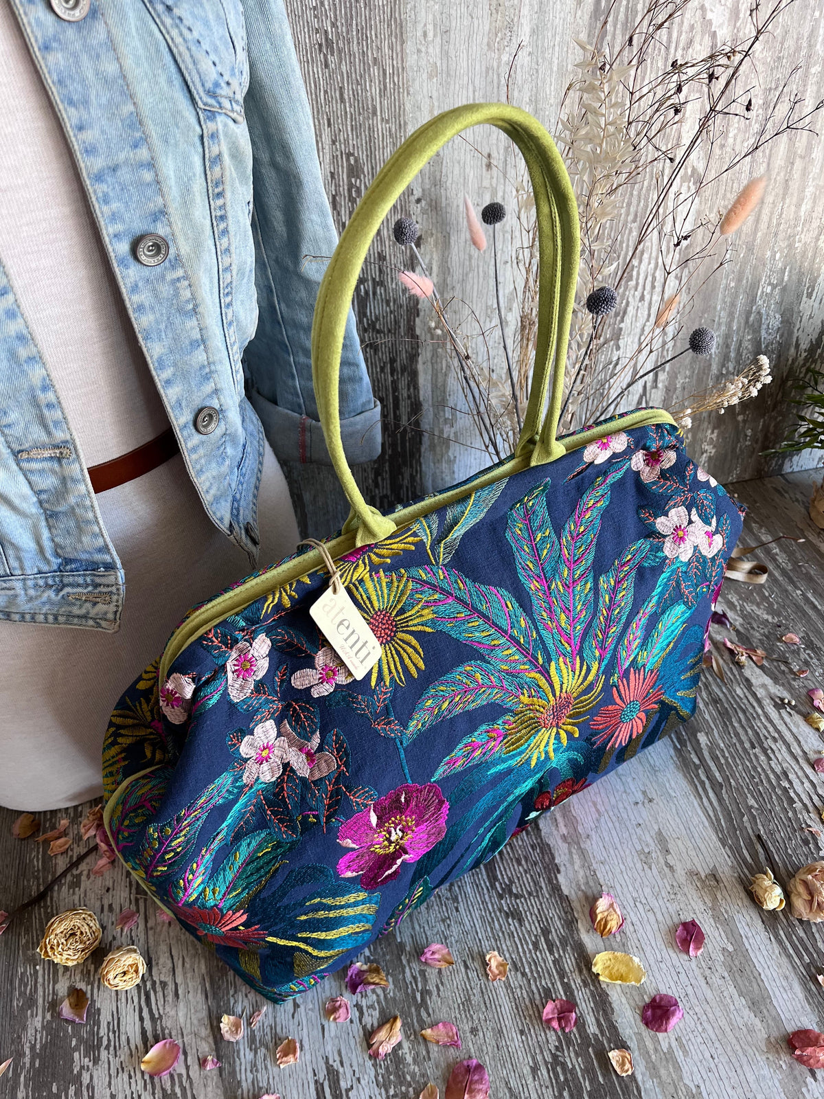 Flora Pioneer Doctor Bag, Atenti USA Handmade, Embroidered Mary Poppins Snap Frame