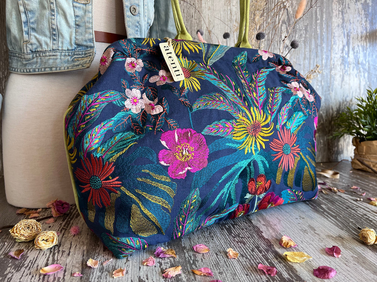 Flora Pioneer Doctor Bag, Atenti USA Handmade, Embroidered Mary Poppins Snap Frame