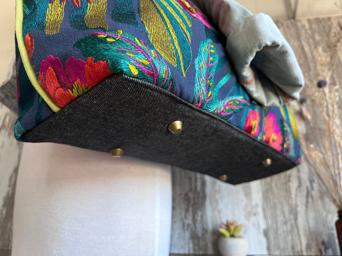 Flora Pioneer Doctor Bag, Atenti USA Handmade, Embroidered Mary Poppins Snap Frame