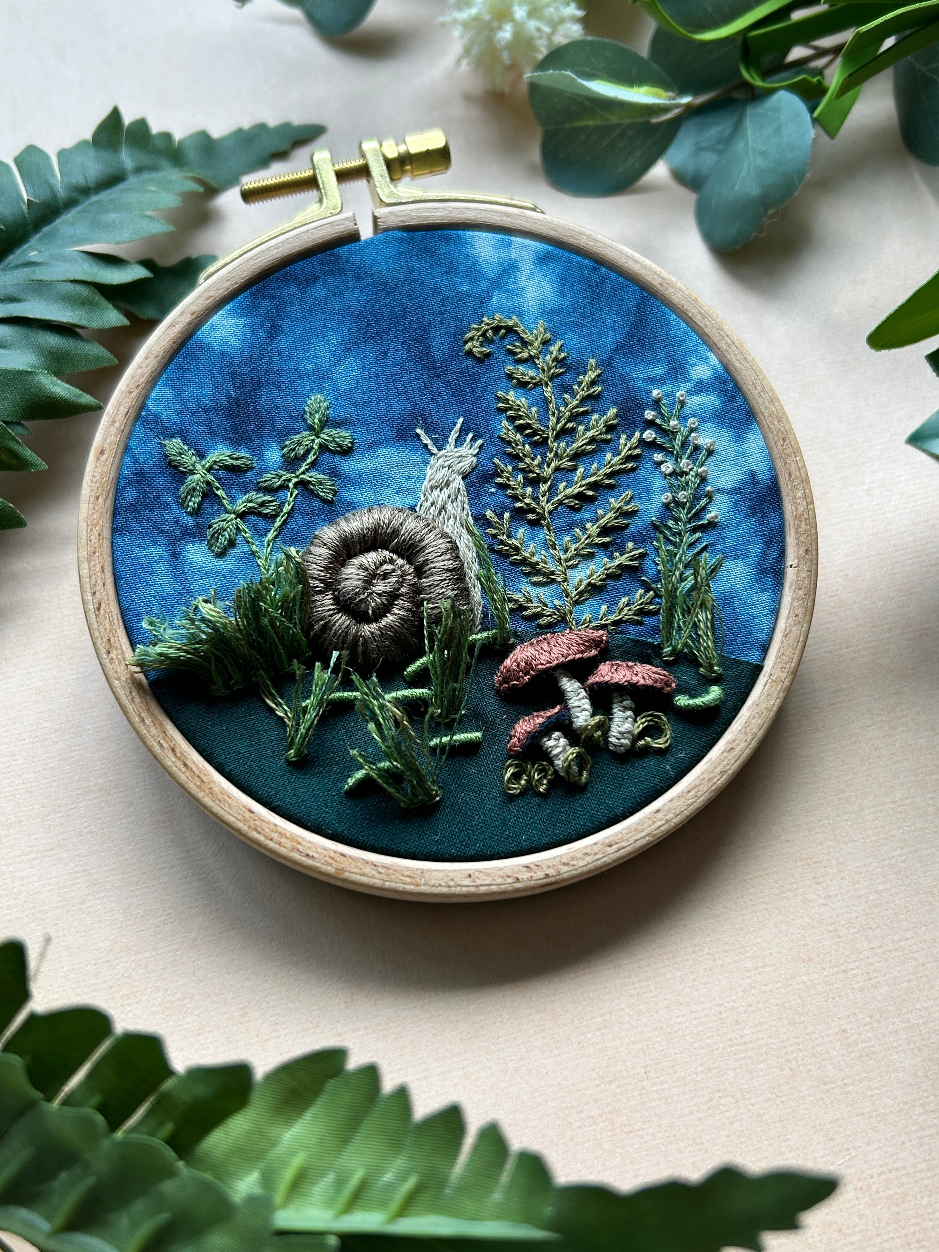 Woodland Snail - 3D Raised Stitching - Advanced Embroidery Kit