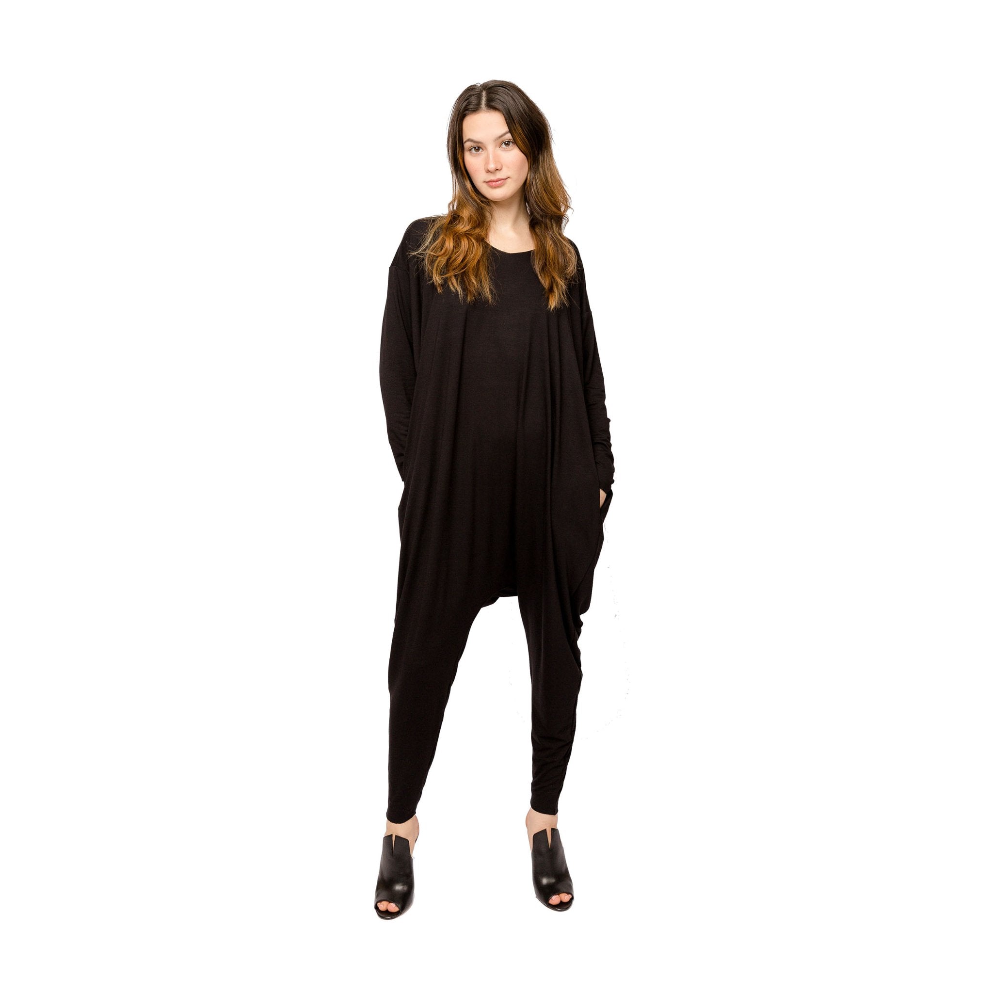6813756fc324346626b37929_adult-lux-bamboo-long-sleeve-romper-1_1760477229783.jpg