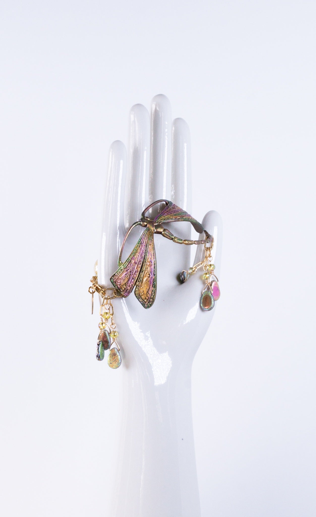 6813756fc324346626b37929_dragonfly-dreamer-bracelet-side-front_1784740148261.jpg