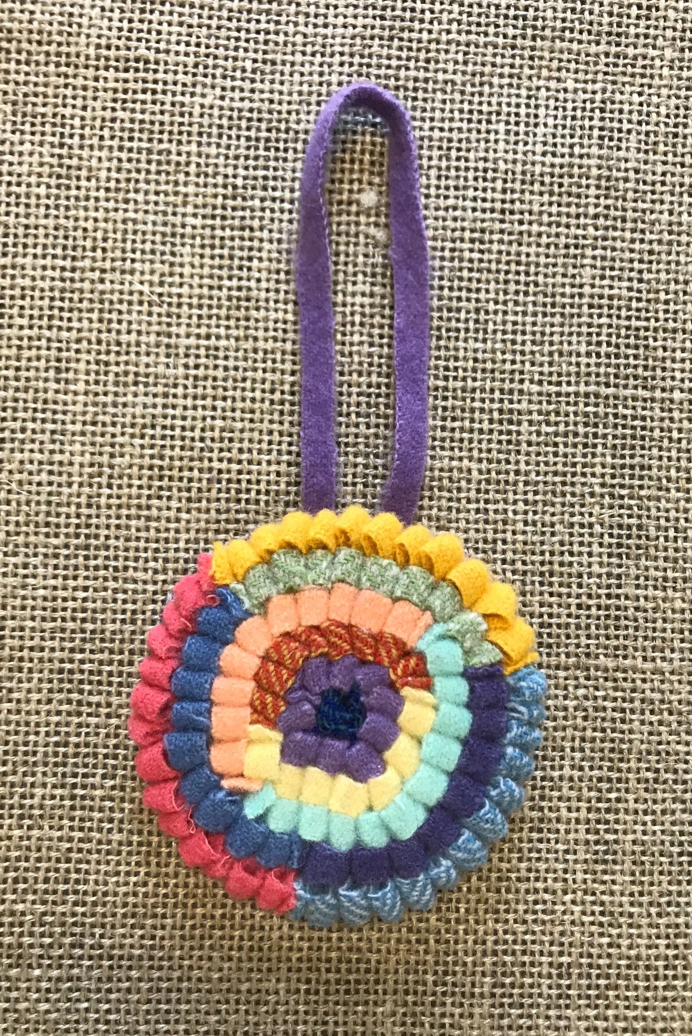 6813756fc324346626b37929_rainbow-ornament-1_1757510878764.jpg