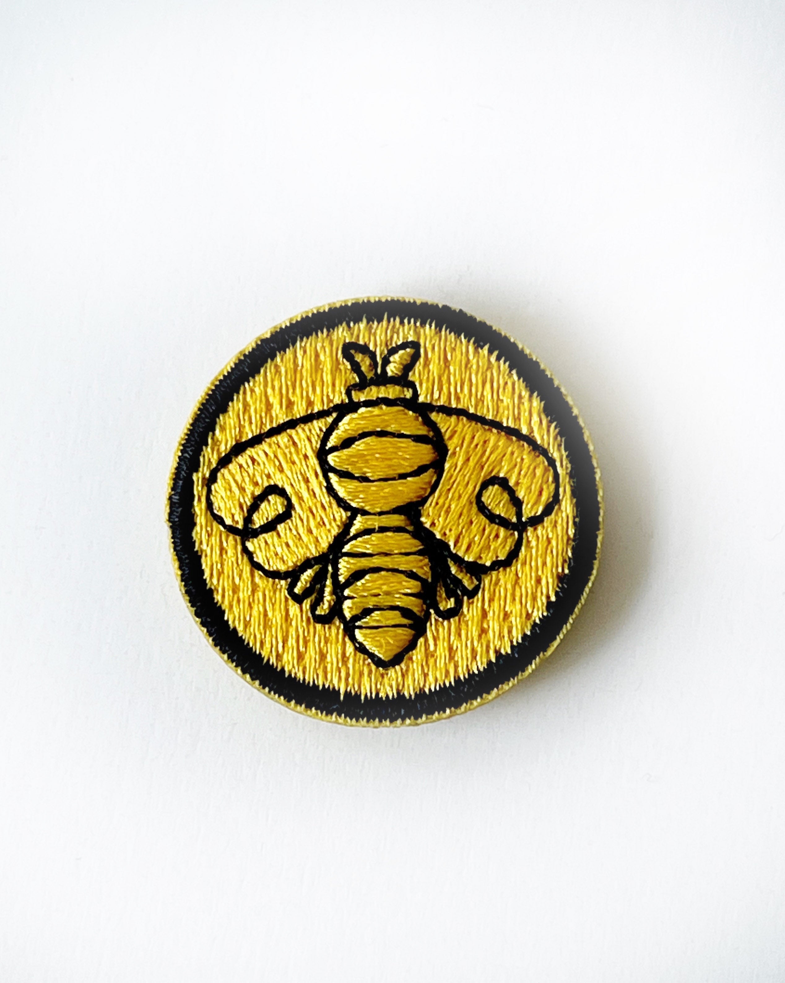 Bee Embroidery Needle Minder