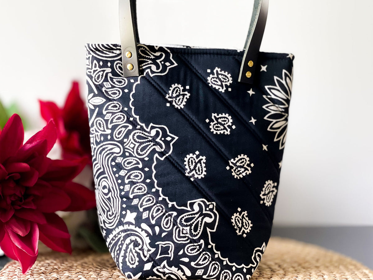 Bucket Bloom Bag — The Diplomat