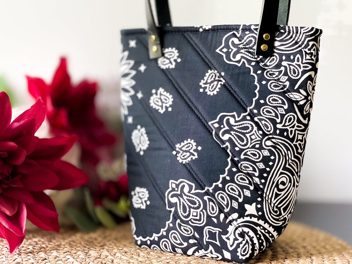 Bucket Bloom Bag — The Diplomat