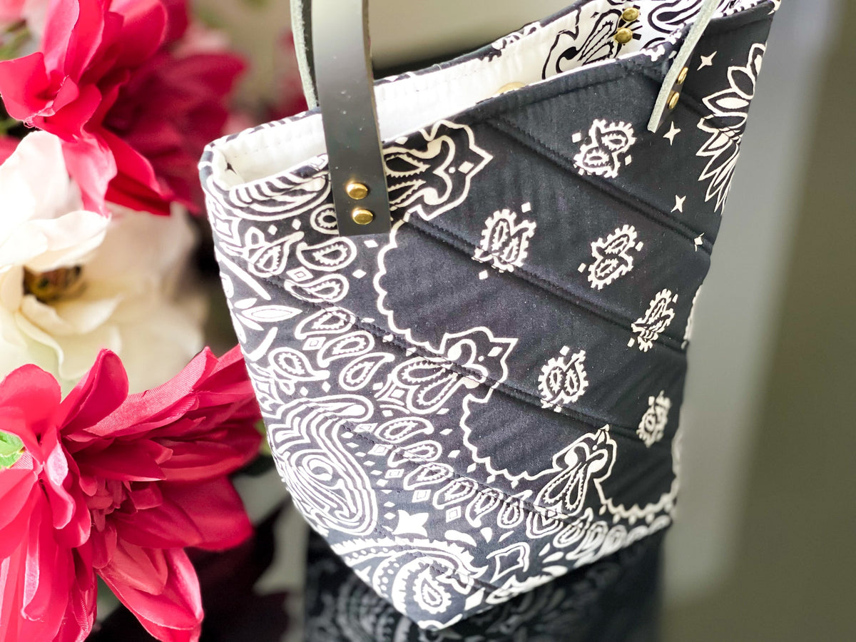 Bucket Bloom Bag — The Diplomat